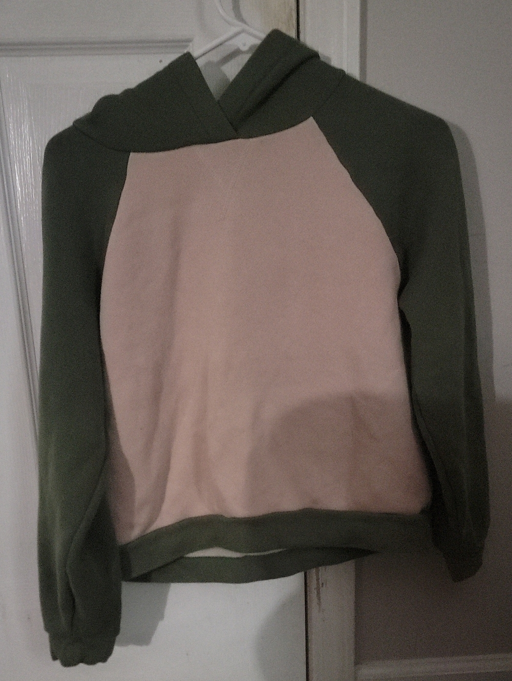 Madewell Two-Tone Crewneck Hoodie in Pink & Olive